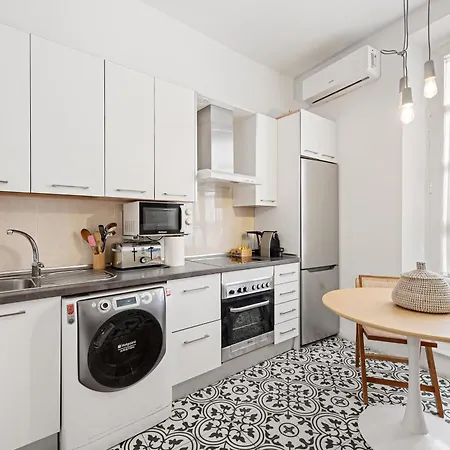 Urbanchicmalaga 2bedroom Oasis In Historic Centre * Malaga