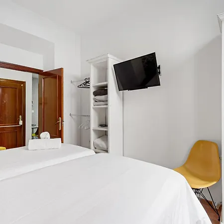 Urbanchicmalaga 2bedroom Oasis In Historic Centre Malaga